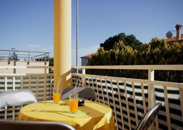 Ely Appartement Rabac